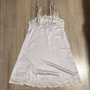 Vintage Tom Bezduda by Barad Elegant Lace Satin Chemise in Light Purple size XS